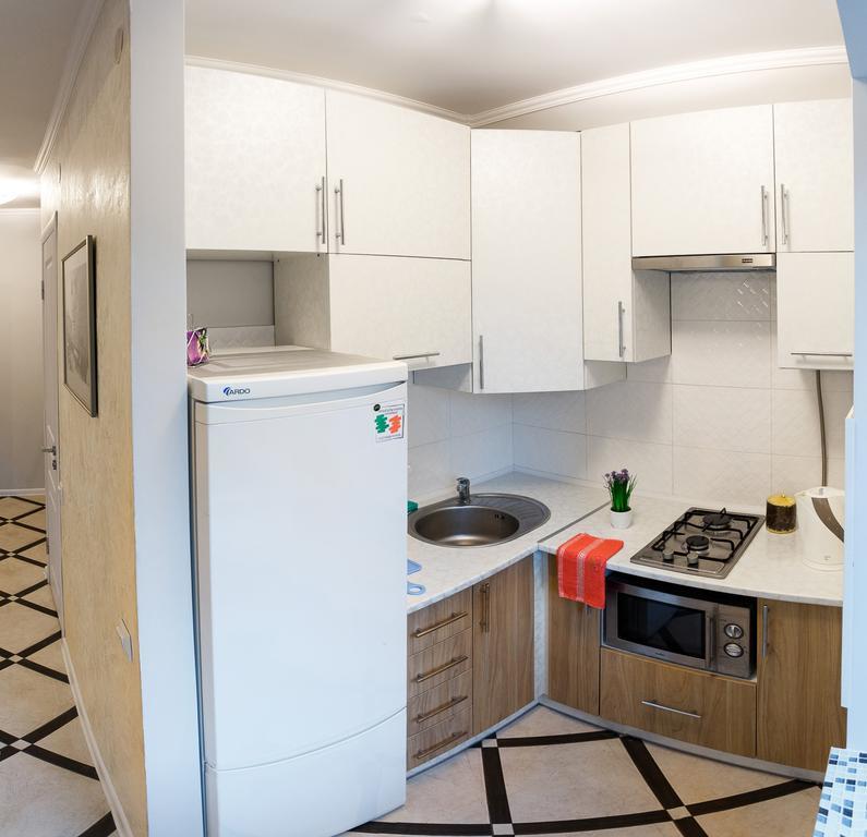 Chornovola Avenue Apartment Лвив Екстериор снимка